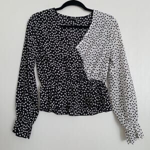 Black and White SHEIN Daisy Print Surplice Peplum Blouse S